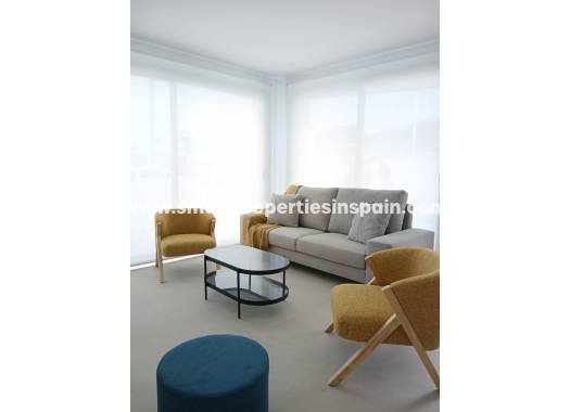 Nouvelle construction - Villa mitoyenne - Orihuela