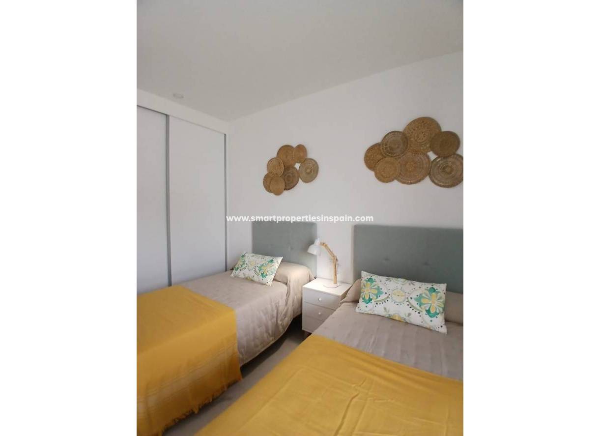 Nouvelle construction - Villa mitoyenne - Orihuela