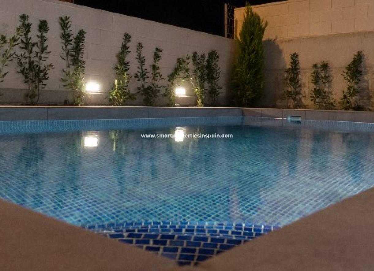 Obra Nueva - Chalet Independiente - Benijofar