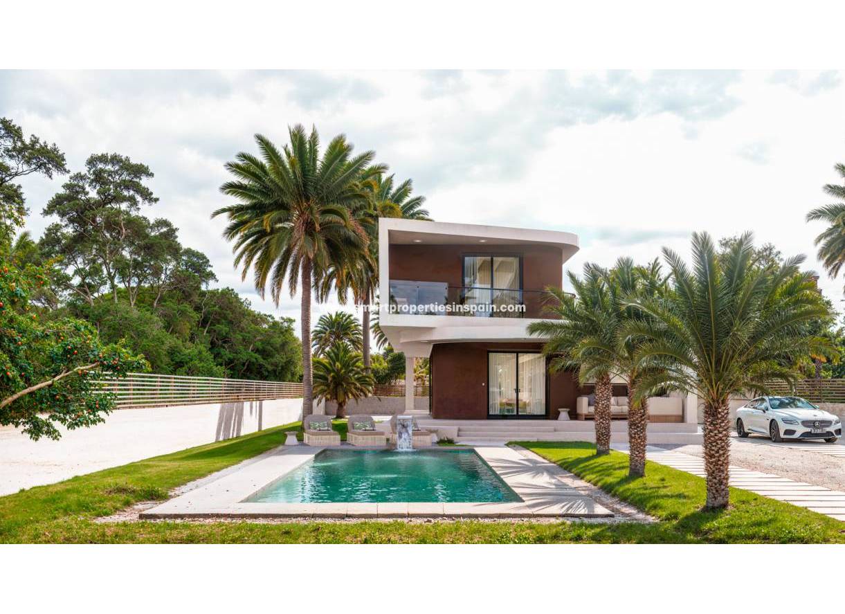 Obra Nueva - Chalet Independiente - La Marina - Urbanización La Marina