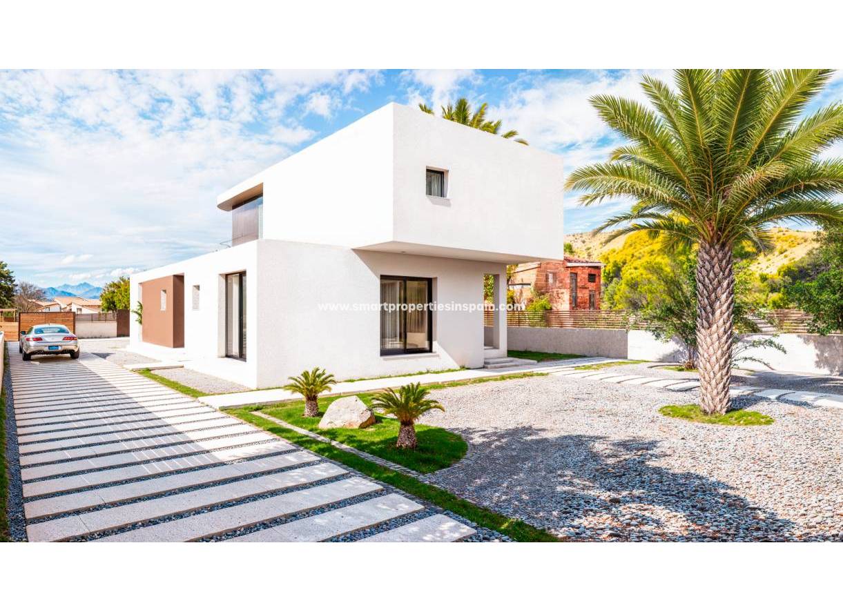 Obra Nueva - Chalet Independiente - La Marina - Urbanización La Marina