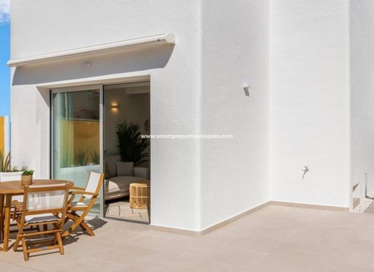 Obra Nueva - Vivienda Adosada - La Marina - Urbanización La Marina