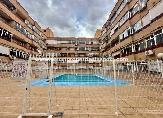 Piso - Alquiler Larga Estancia - Torrevieja - Central