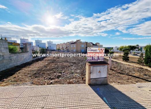 Plot - Wederverkoop - La Marina - SP4055