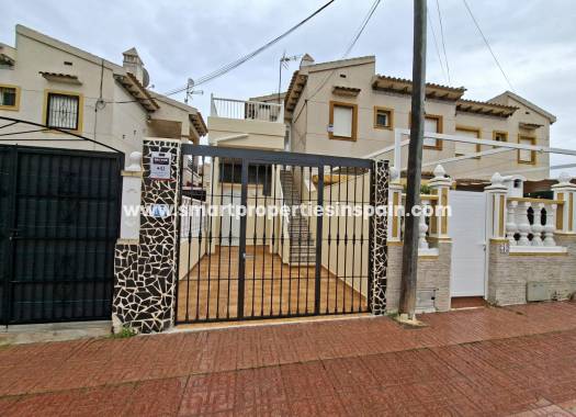 Reihenhaus - Wiederverkauf - Orihuela Costa - Orihuela Costa