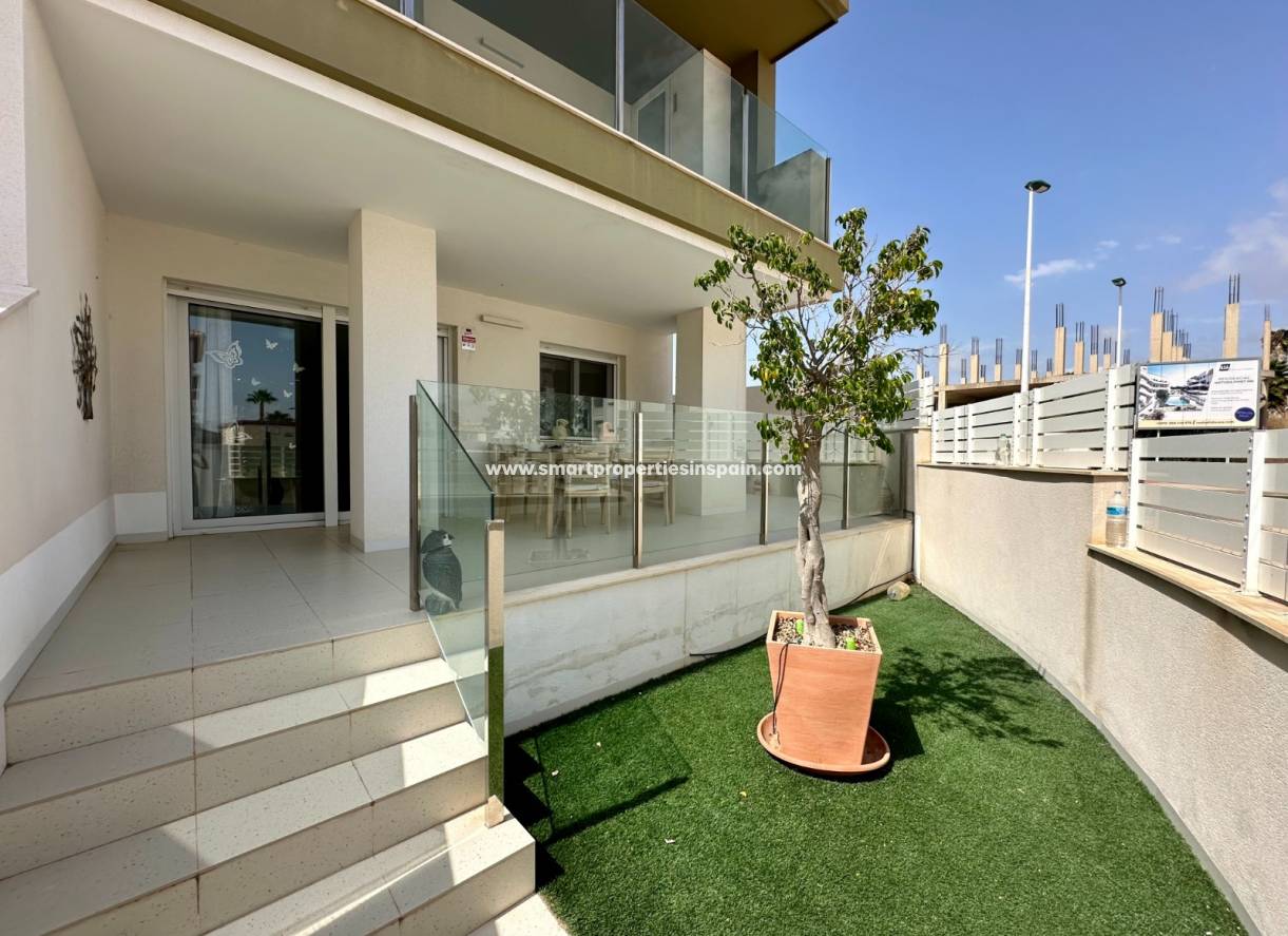 Resale - Apartment - El Pinet