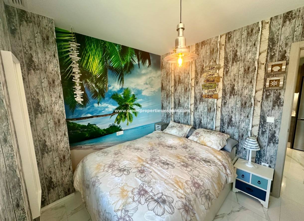 Resale - Apartment - El Pinet