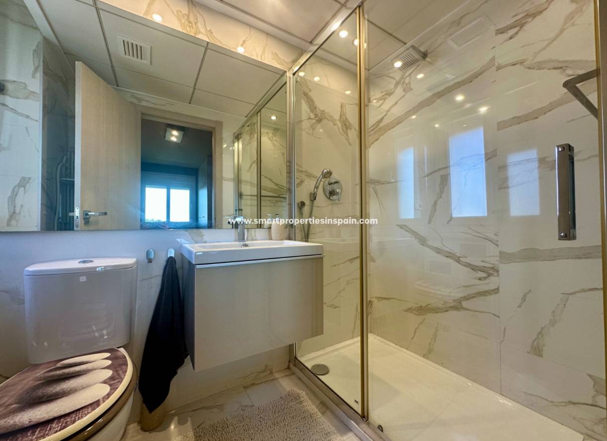 Resale - Apartment - El Pinet