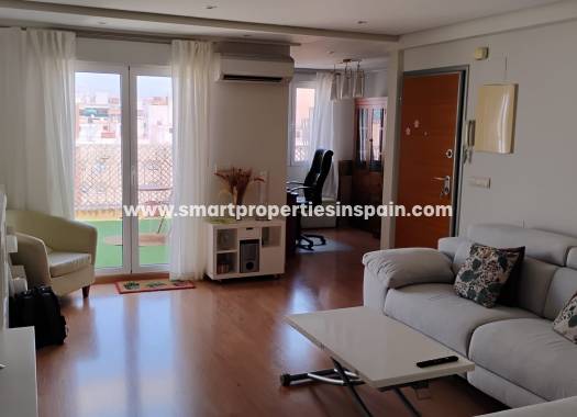 Resale - Apartment - Elche
