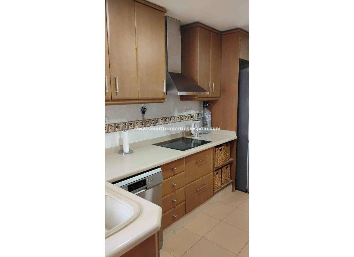 Resale - Apartment - Elche