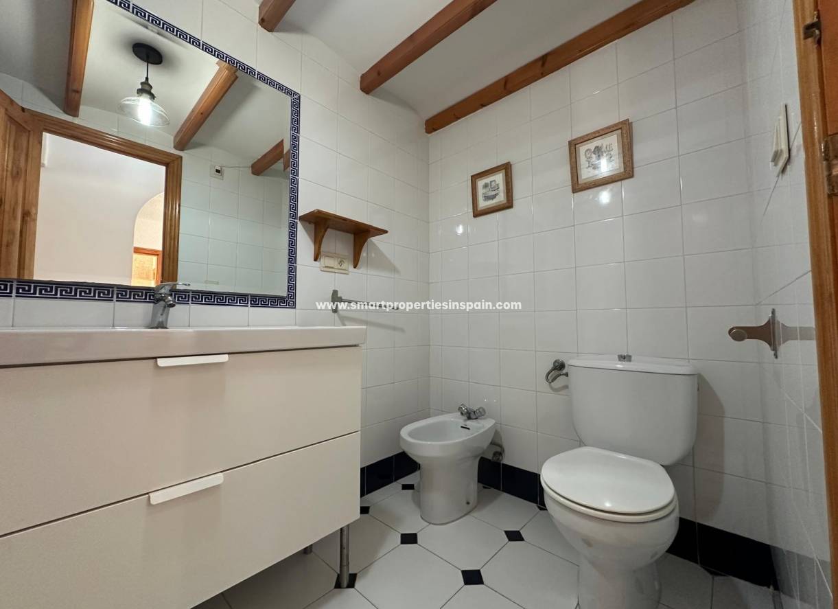 Resale - Apartment - Guardamar  - Guardamar del Segura