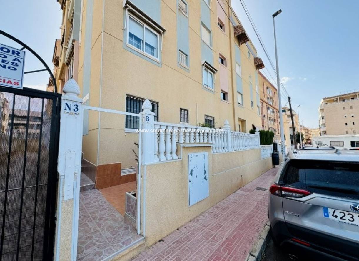 Resale - Apartment - La Mata
