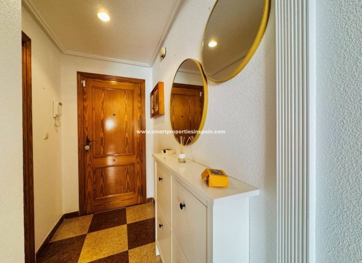 Resale - Apartment - La Mata