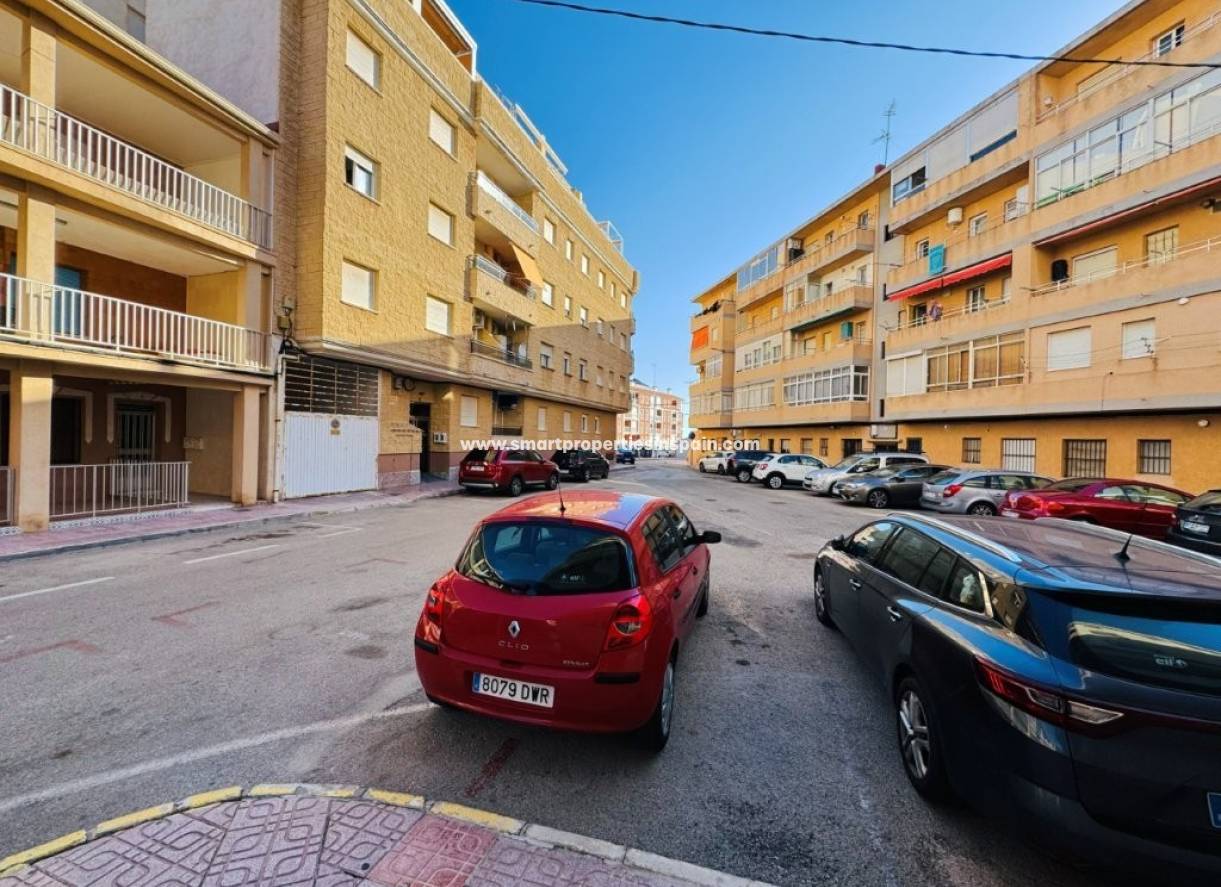 Resale - Apartment - La Mata