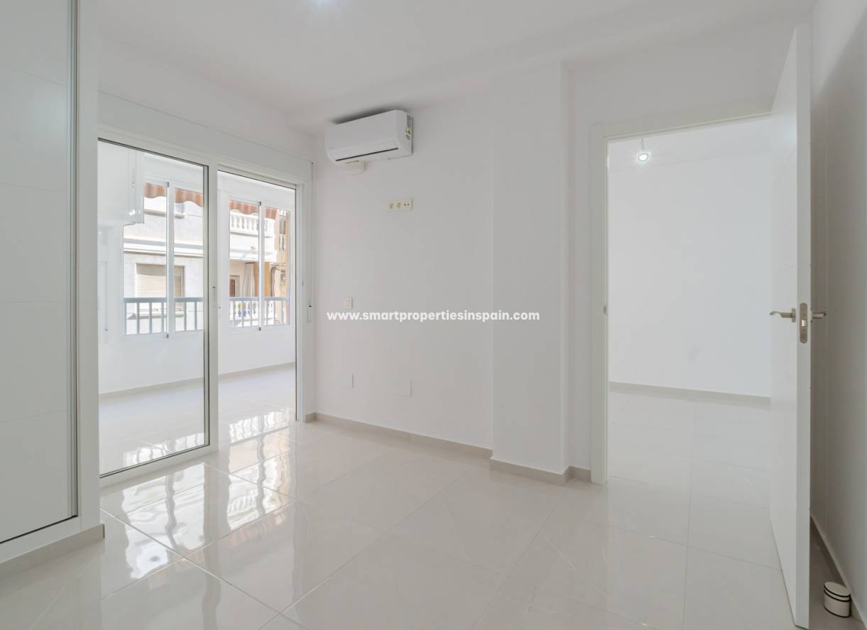 Resale - Apartment - Torrevieja