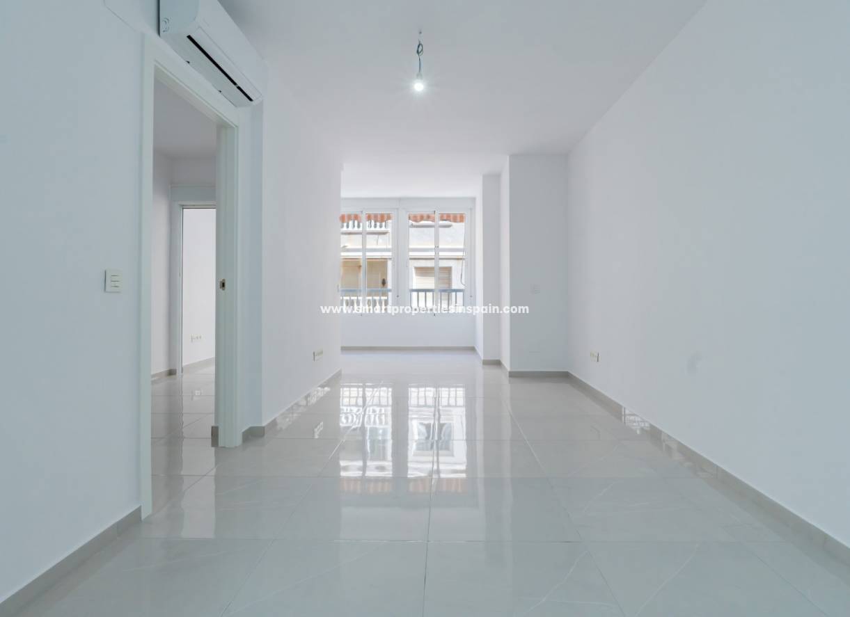 Resale - Apartment - Torrevieja