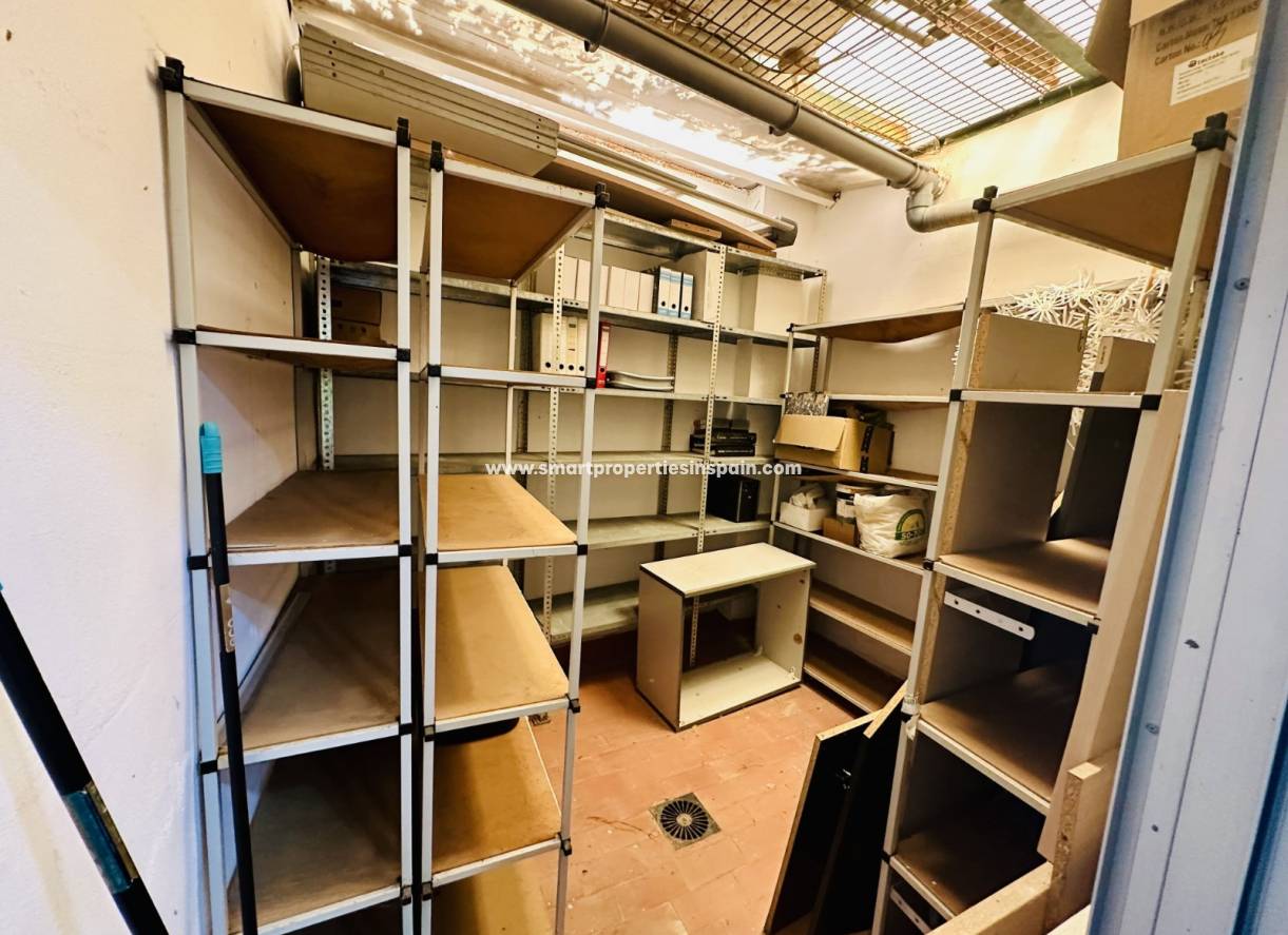 Resale - Commercial - Guardamar  - Centro