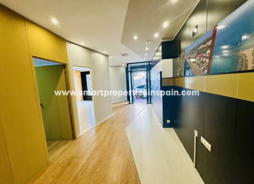 Resale - Commercial - Guardamar  - Centro