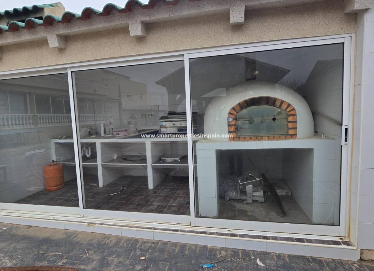 Resale - Country House - Elche