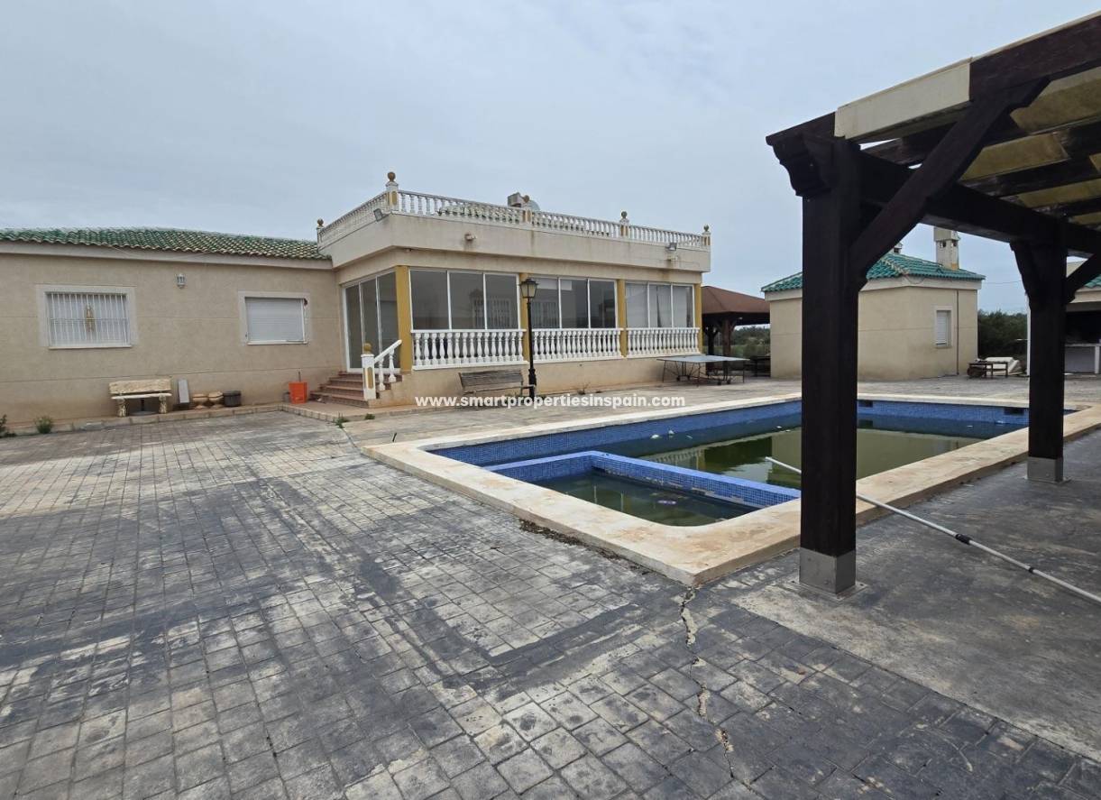 Resale - Country House - Elche