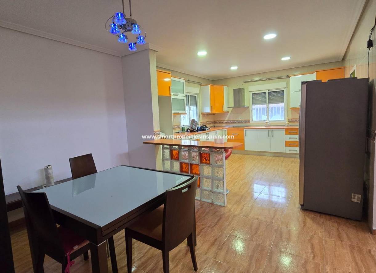 Resale - Country House - Elche