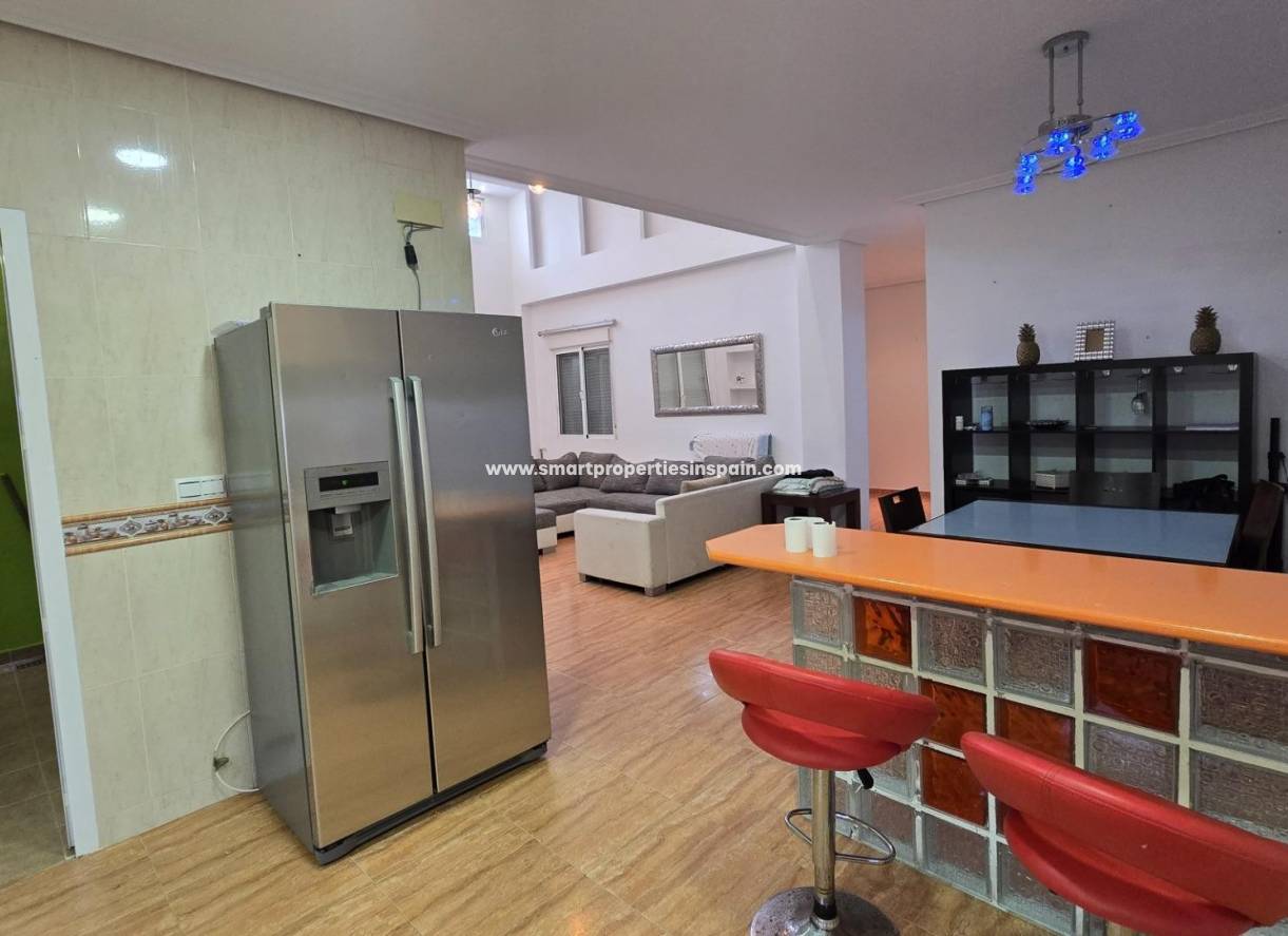 Resale - Country House - Elche