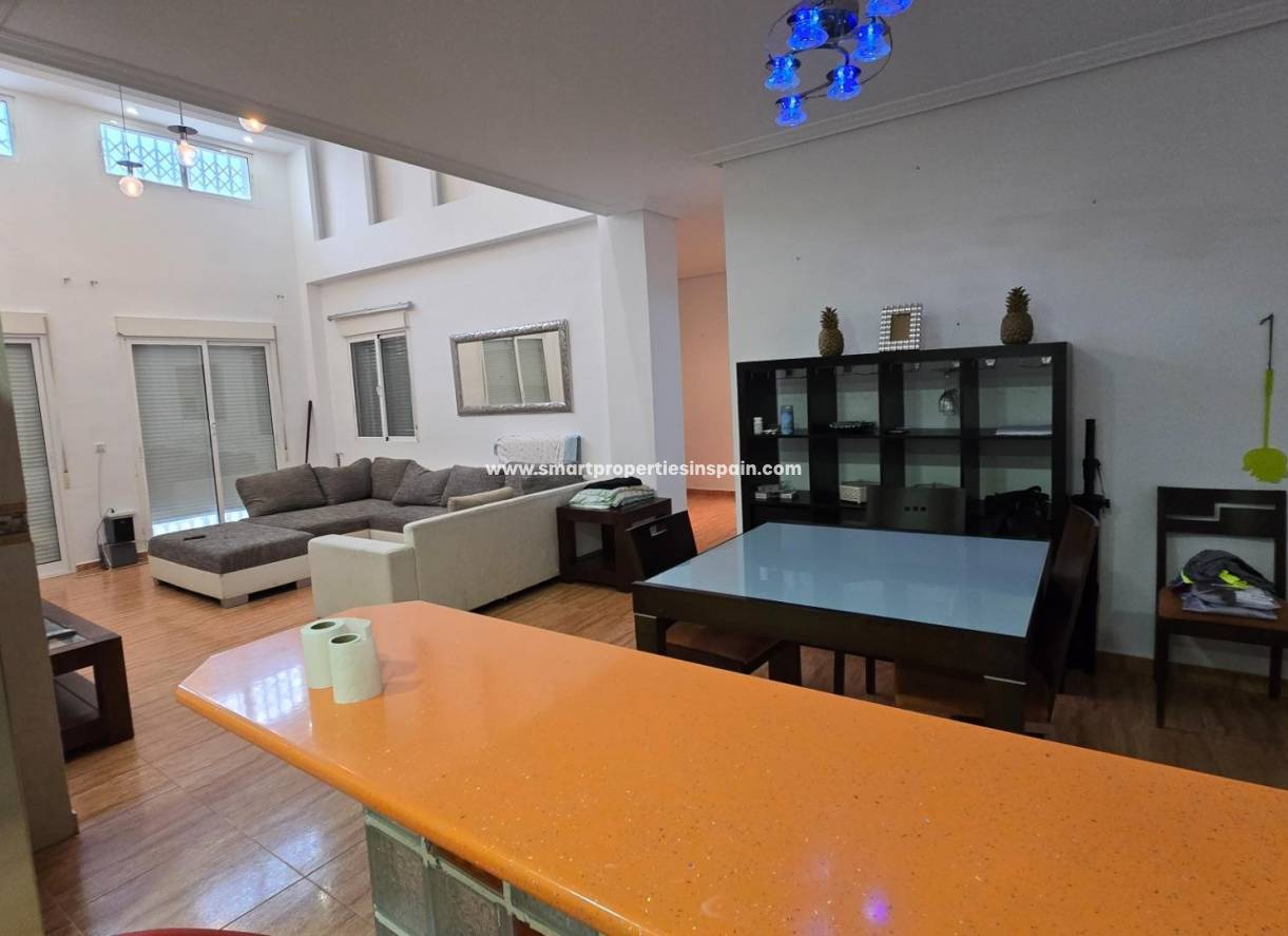 Resale - Country House - Elche