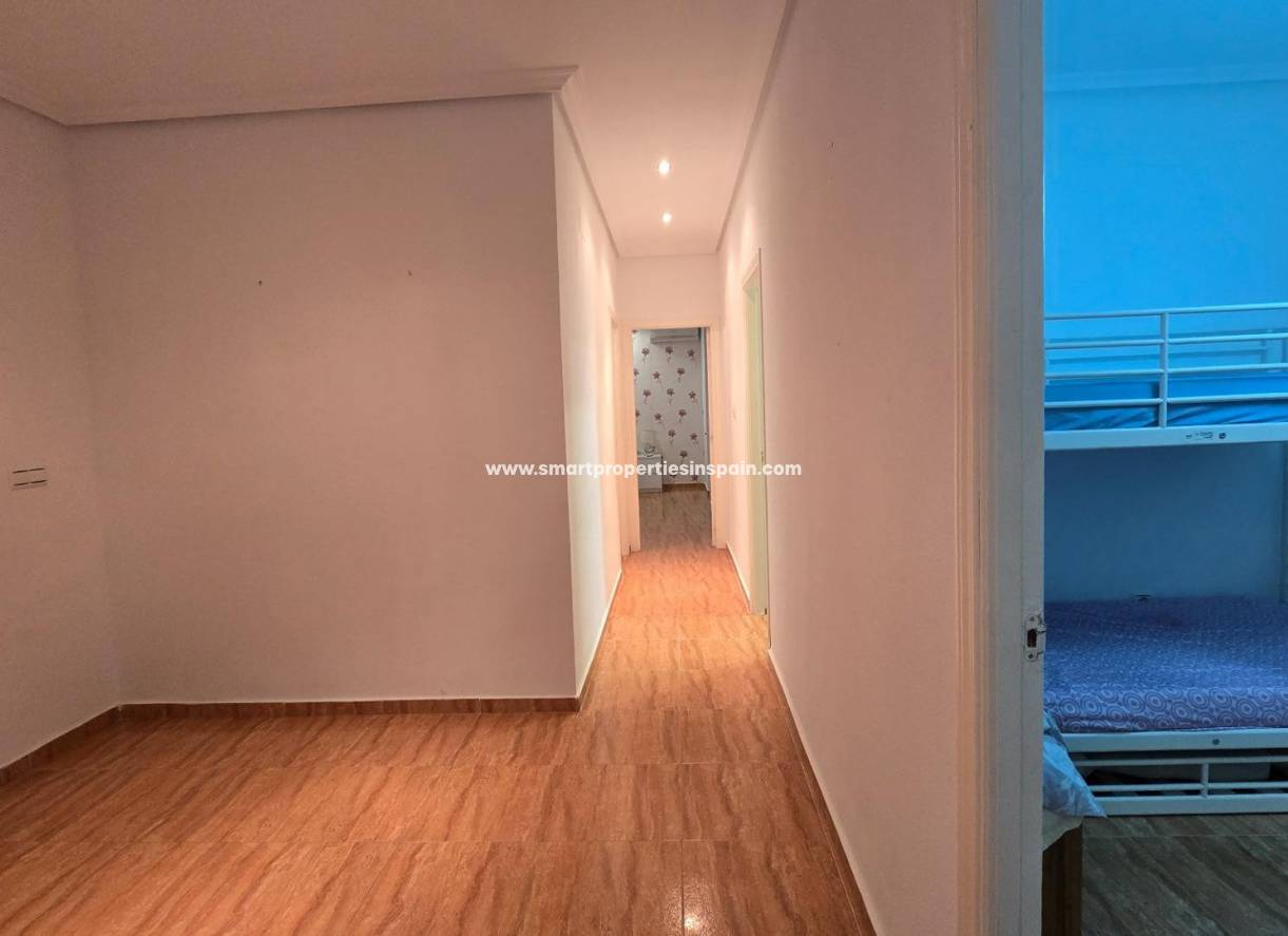 Resale - Country House - Elche
