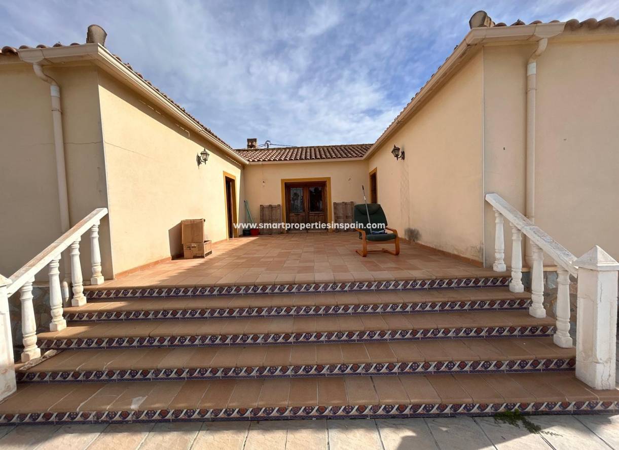 Resale - Detached Villa - Catral