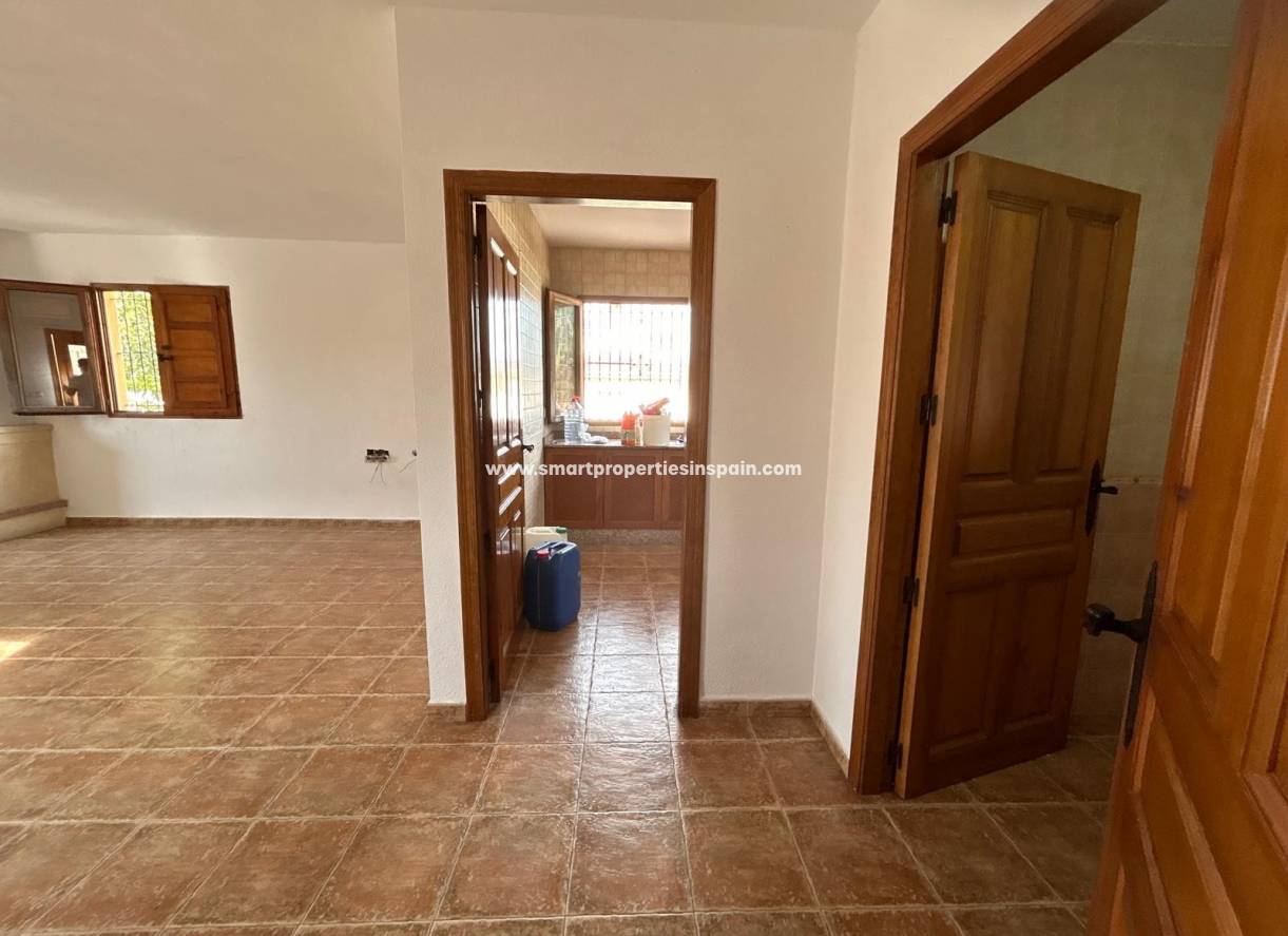Resale - Detached Villa - Catral