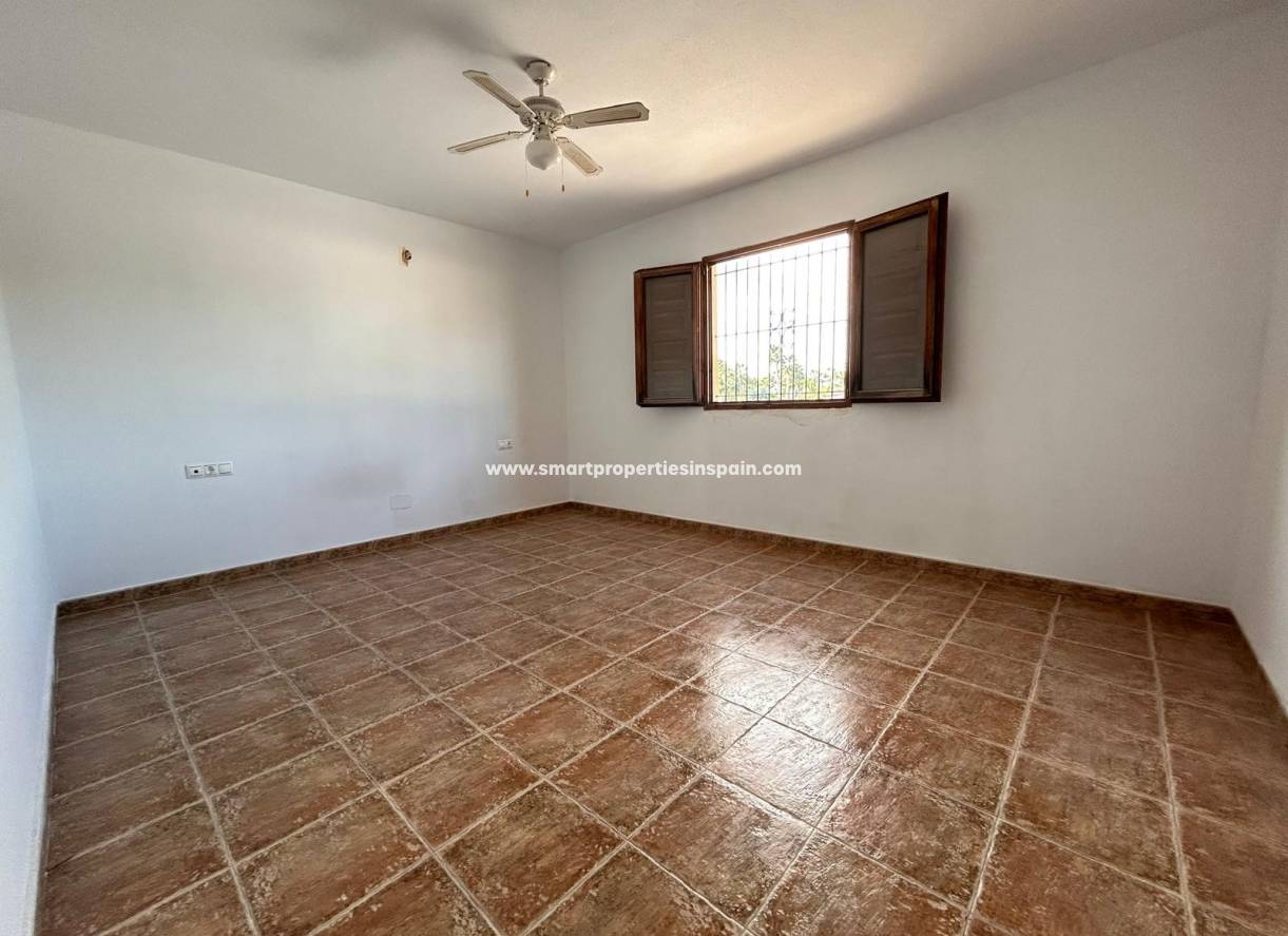 Resale - Detached Villa - Catral