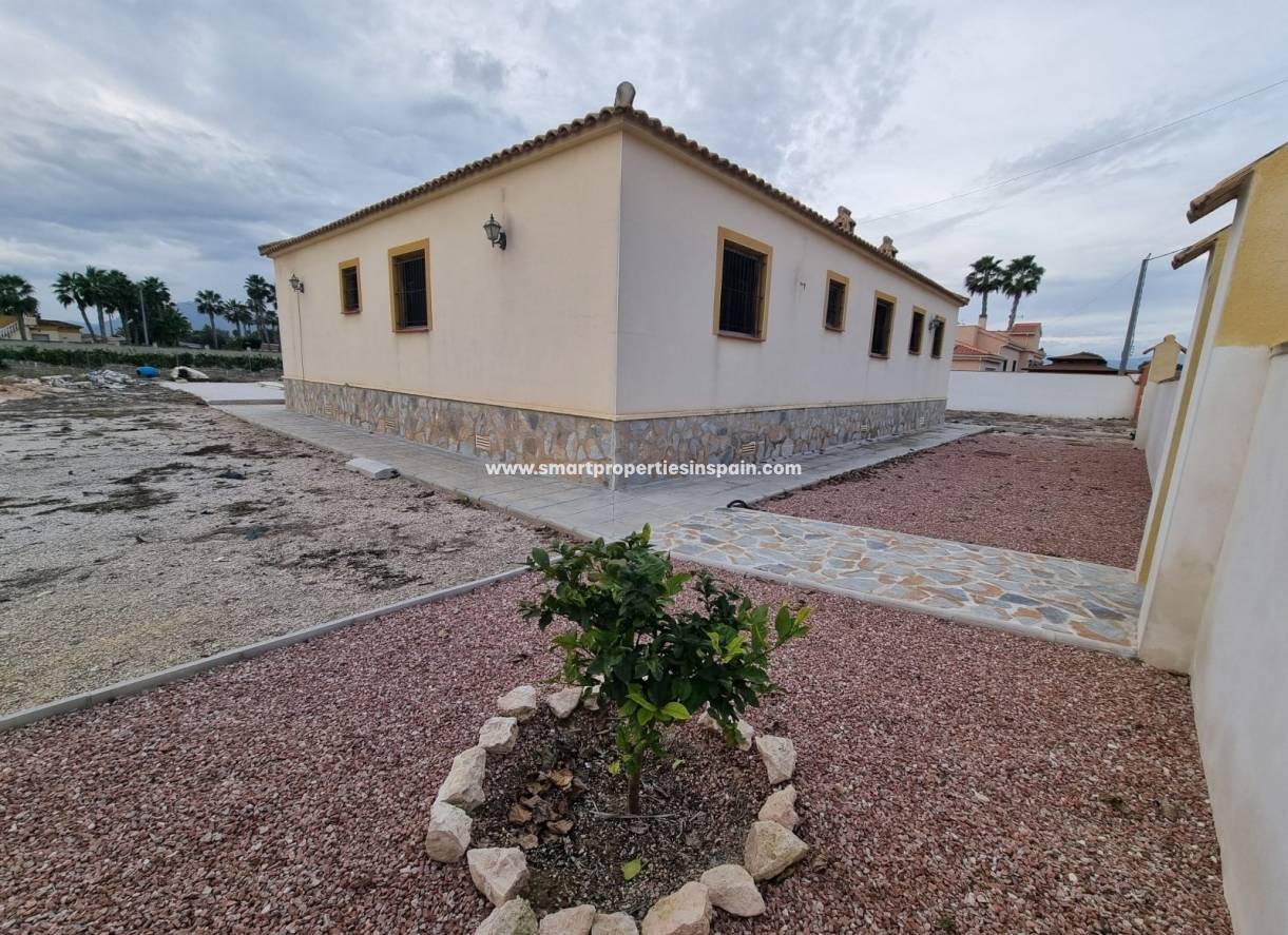 Resale - Detached Villa - Catral
