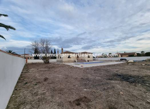 Resale - Detached Villa - Catral