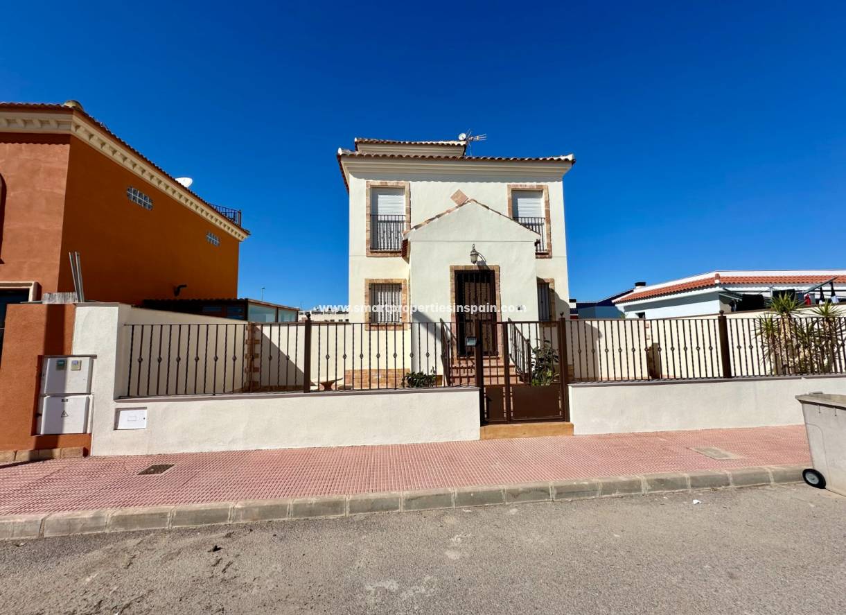 Resale - Detached Villa - Daya Nueva