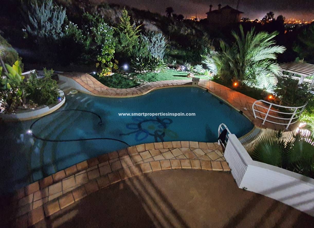 Resale - Detached Villa - Elche