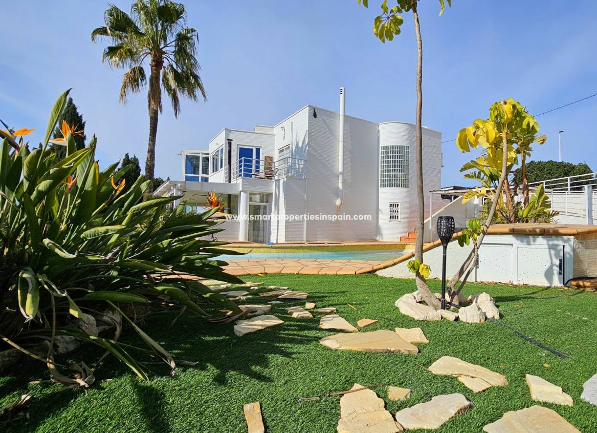 Resale - Detached Villa - Elche