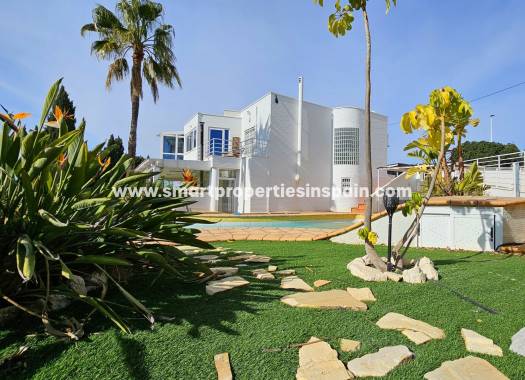 Resale - Detached Villa - Elche