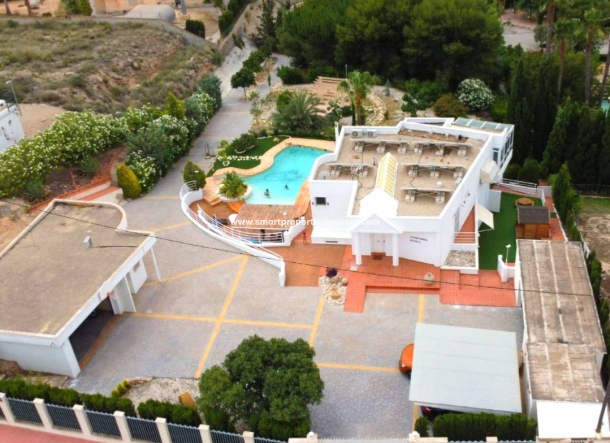 Resale - Detached Villa - Elche