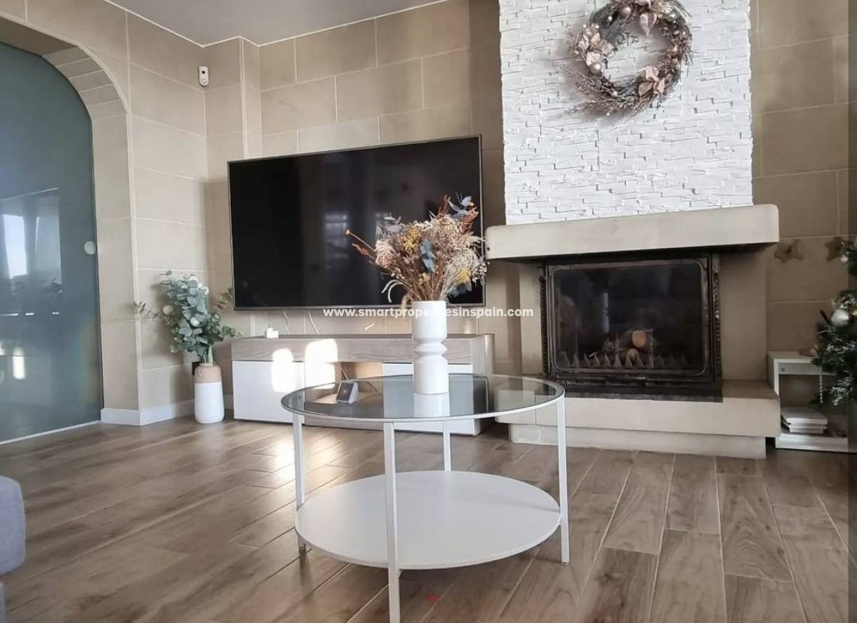 Resale - Detached Villa - Elche