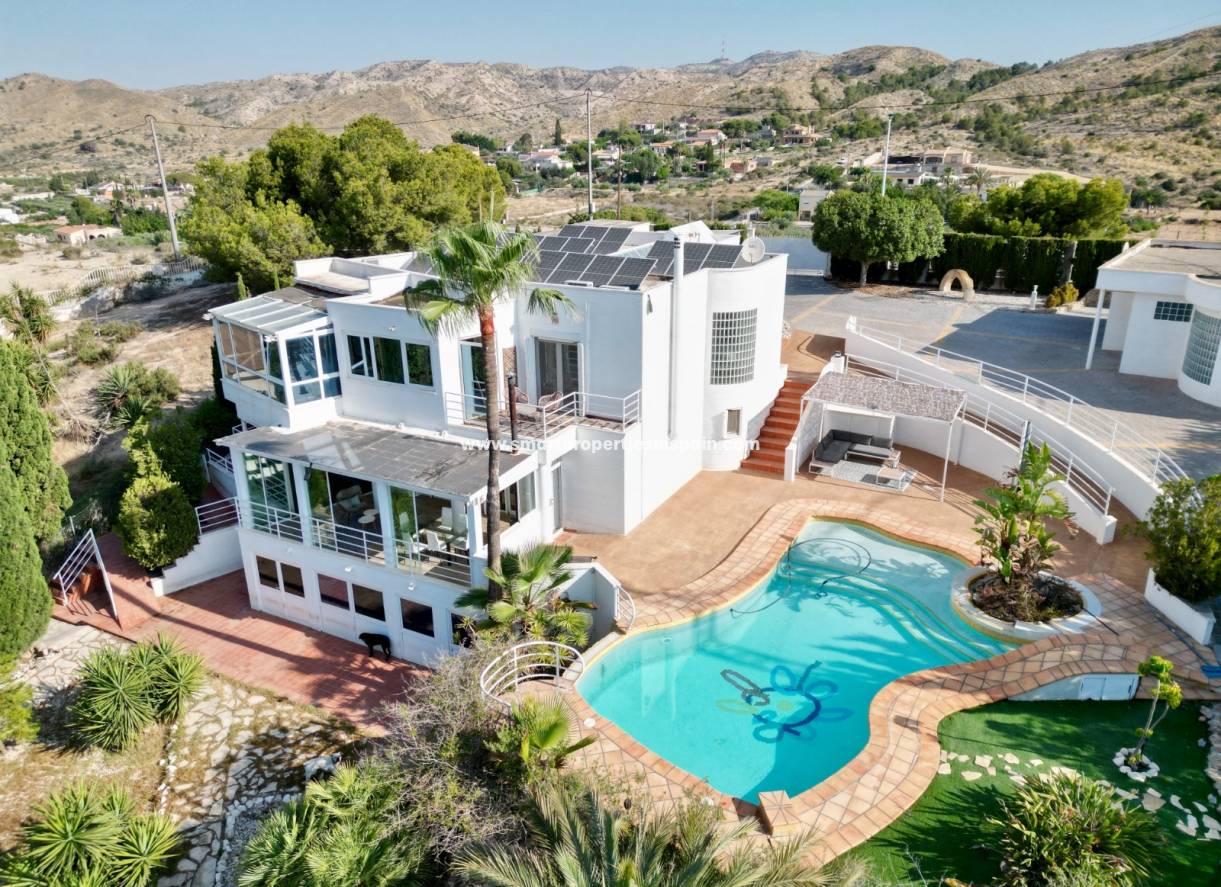 Resale - Detached Villa - Elche