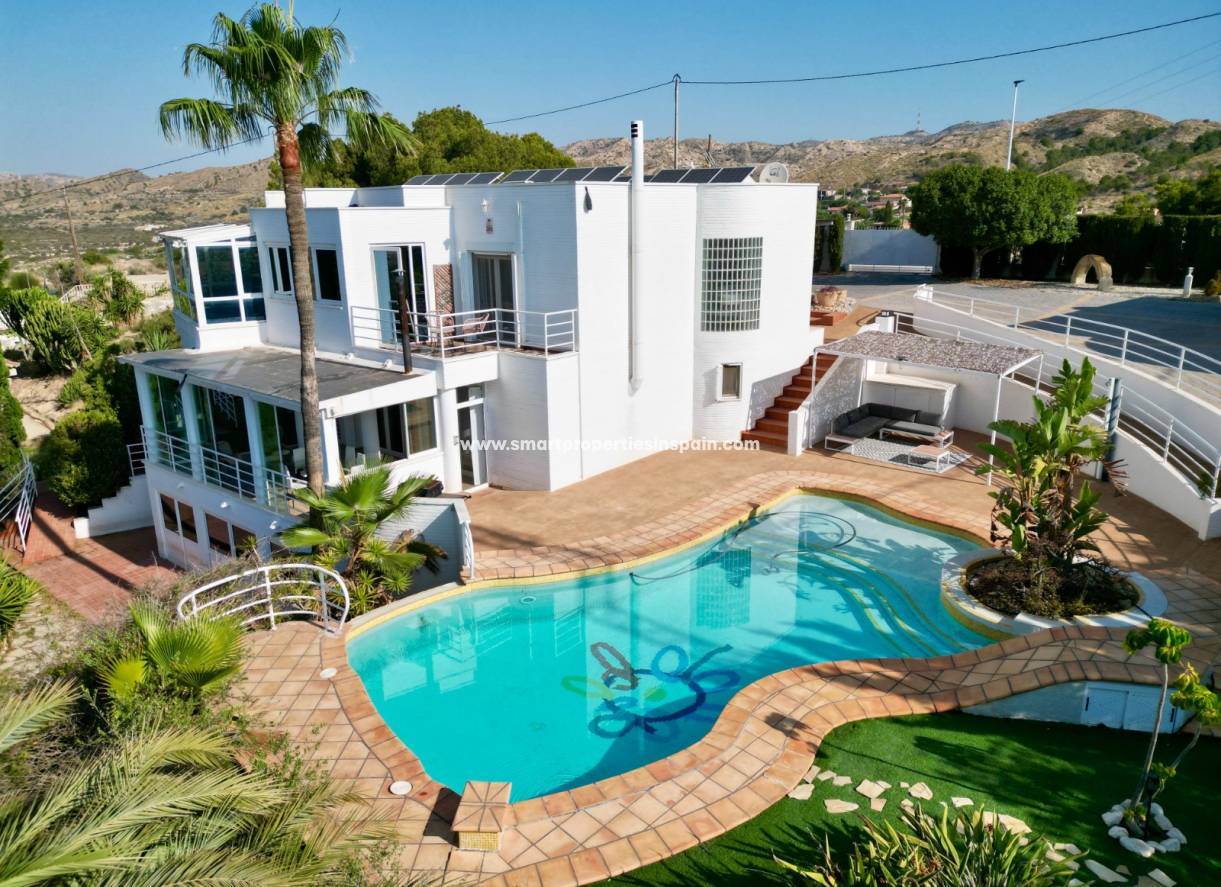 Resale - Detached Villa - Elche