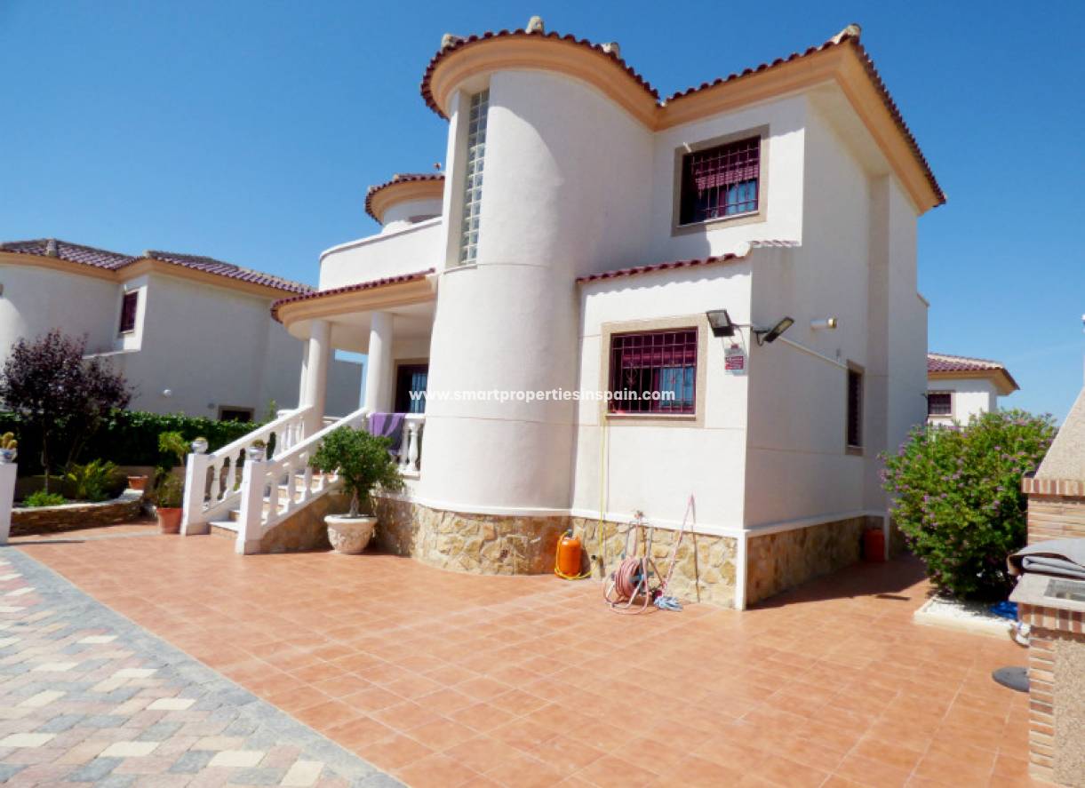 Resale - Detached Villa - La Marina - Urbanización La Marina