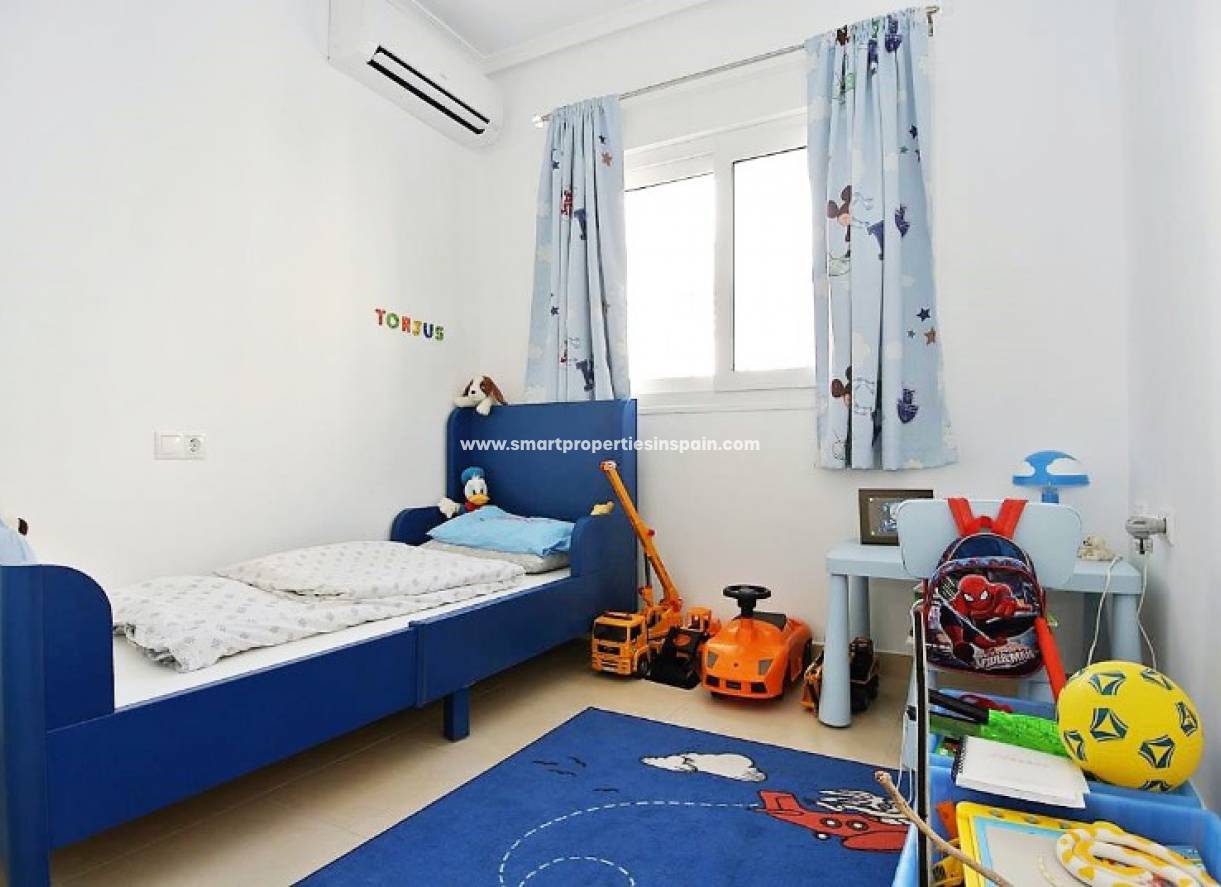 Resale - Detached Villa - La Marina - Urbanización La Marina