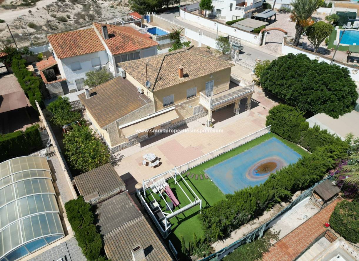 Resale - Detached Villa - La Marina - Urbanización La Marina