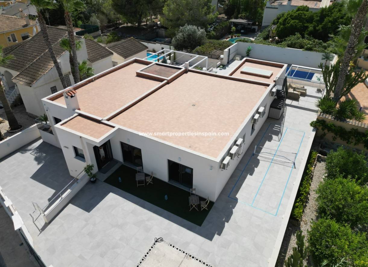 Resale - Detached Villa - La Marina - Urbanización La Marina