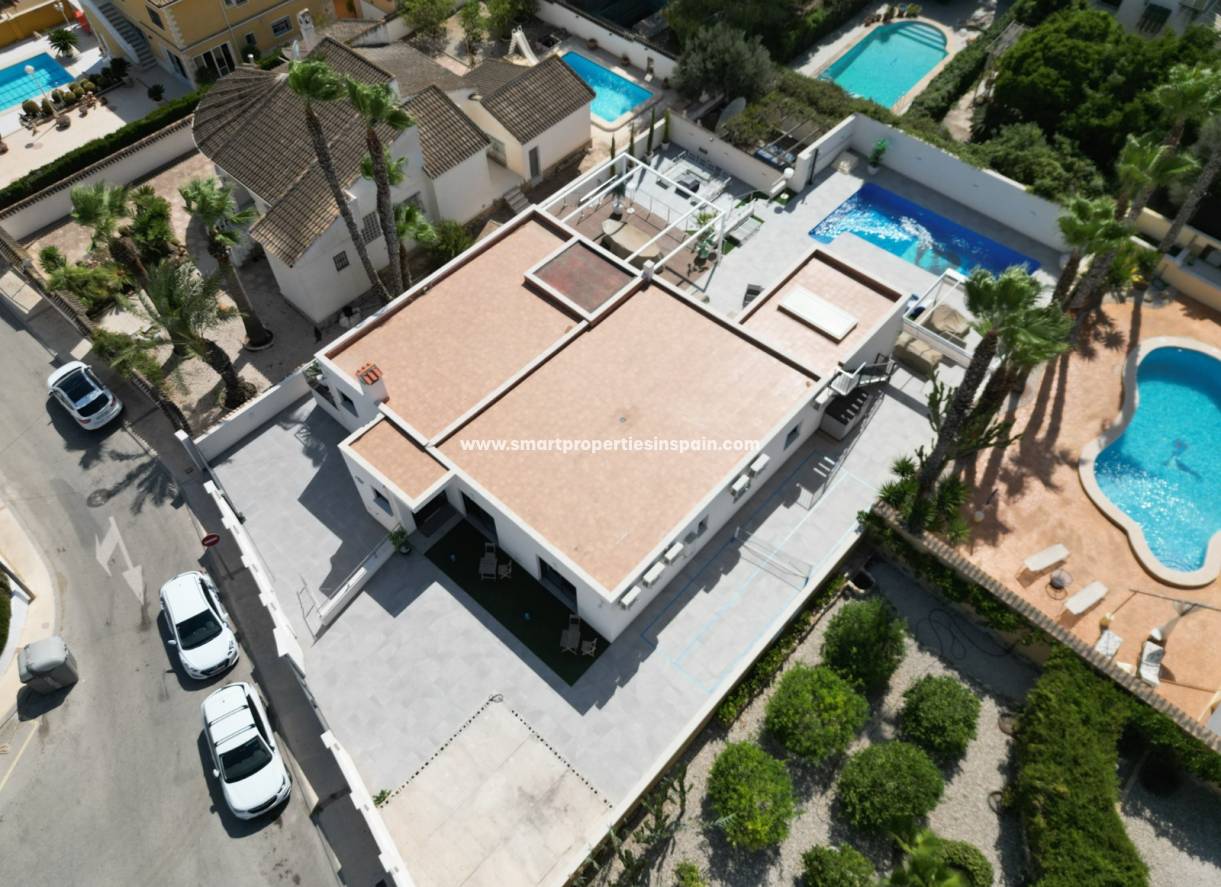 Resale - Detached Villa - La Marina - Urbanización La Marina