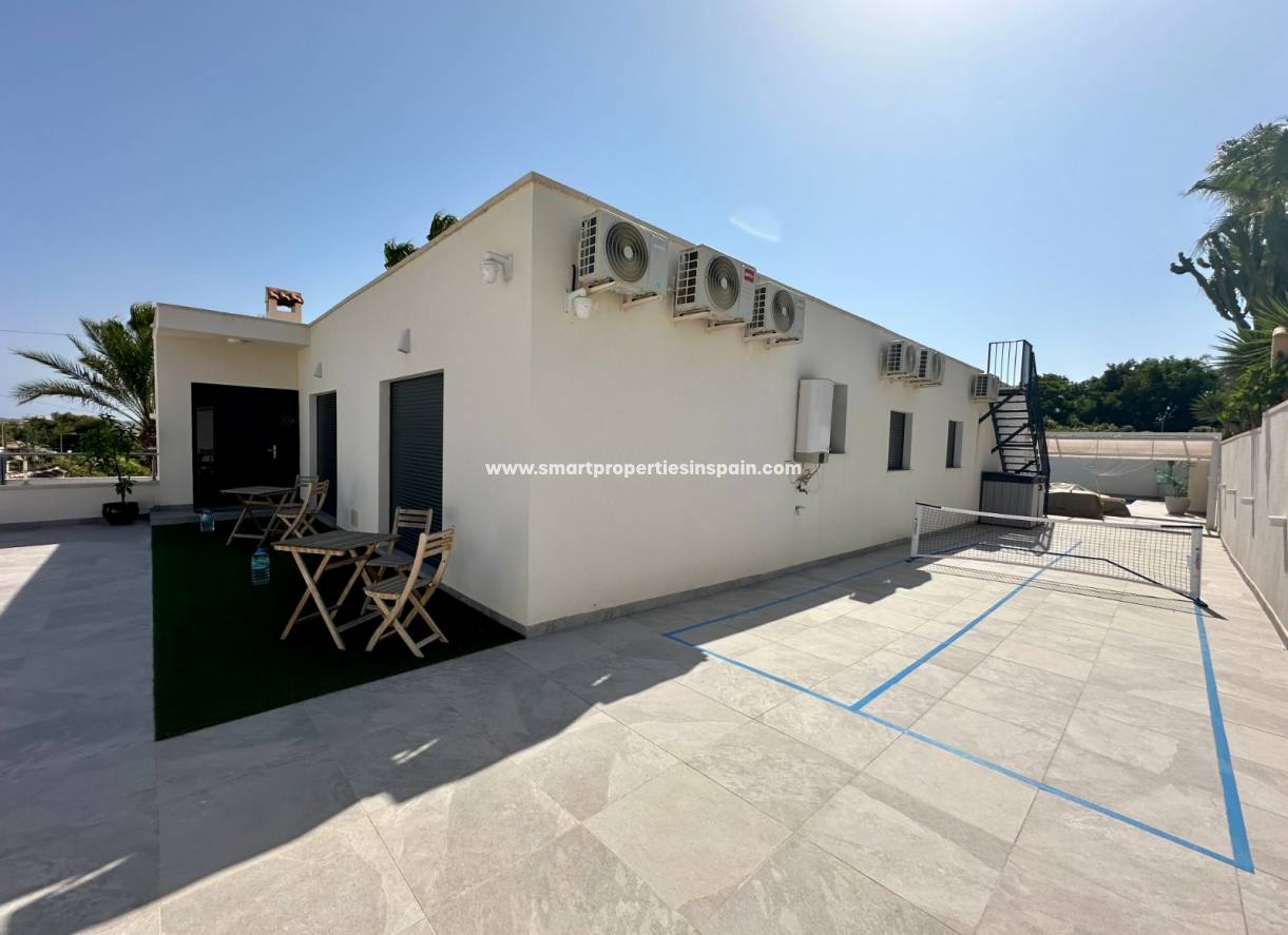 Resale - Detached Villa - La Marina - Urbanización La Marina