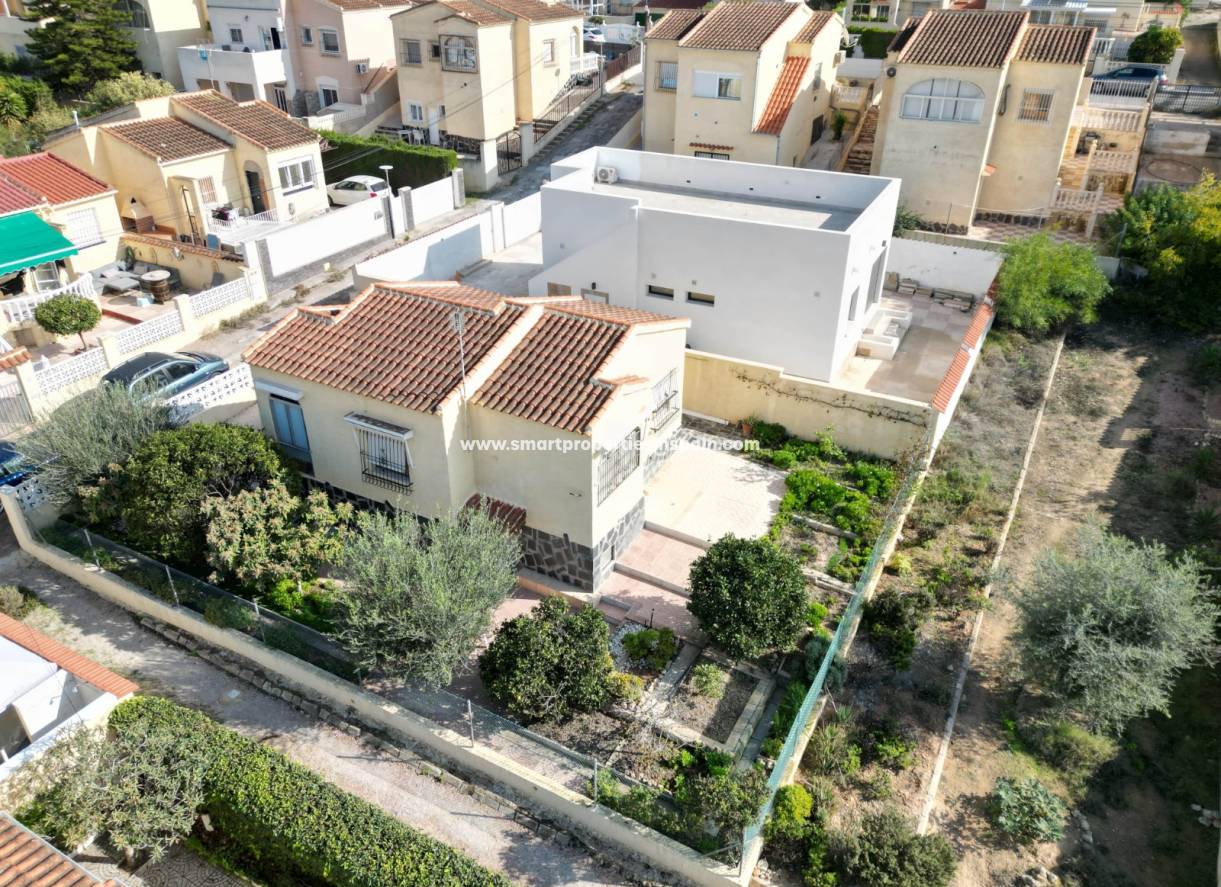 Resale - Detached Villa - La Marina - Urbanización La Marina