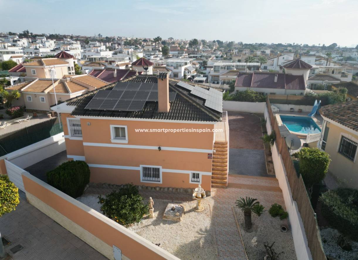 Resale - Detached Villa - La Marina - Urbanización La Marina