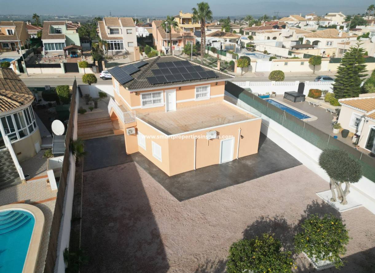 Resale - Detached Villa - La Marina - Urbanización La Marina